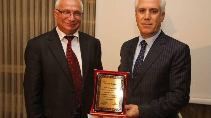 Bozbey Bursalı Yazarlarla Bir Araya Geldi