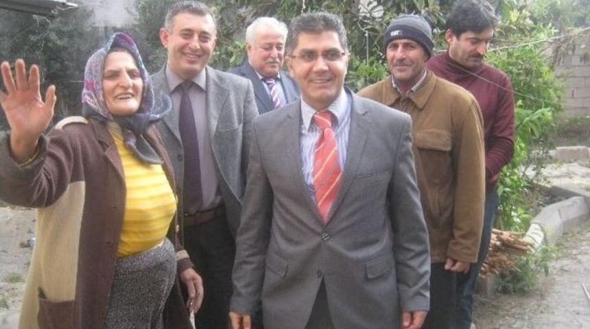 Kaymakam &Ccedil;elik İhtiya&ccedil; Sahiplerine Ev Yaptırıyor