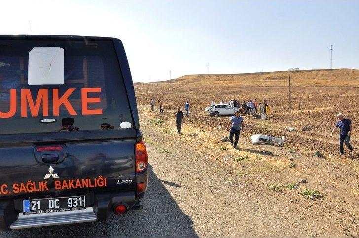 Kaza Yapan Sürücüyü Kurtarmak İçin Seferber Oldular G1