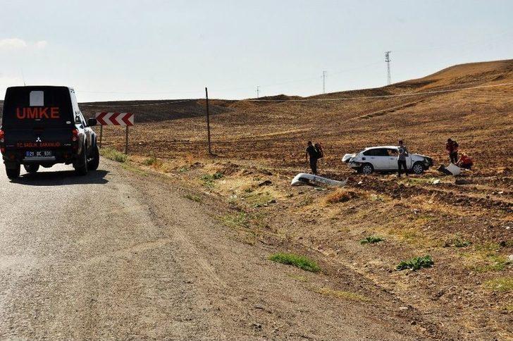 Kaza Yapan Sürücüyü Kurtarmak İçin Seferber Oldular G3