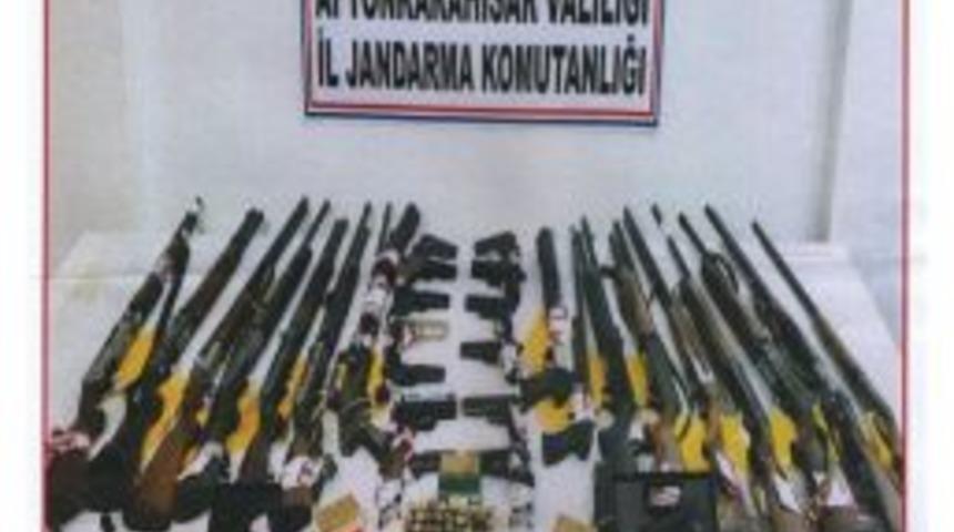 Jandarmadan 6 İlçede 31 Adese Eş Zamanlı Operasyon