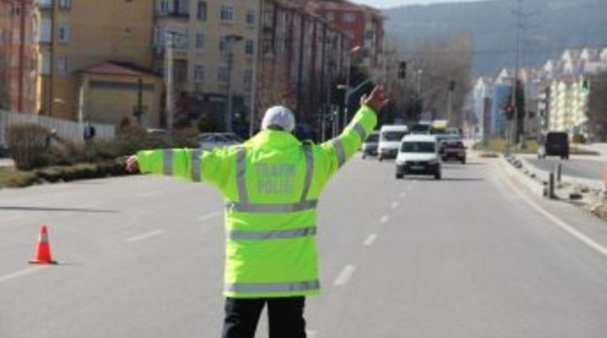 S&uuml;r&uuml;c&uuml;lere, 1 Haftada 33 Bin Lira Para Cezası Kesildi