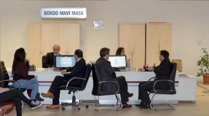 Bordo Mavi Masaya 54 Bin 962 Vatandaş Başvurdu