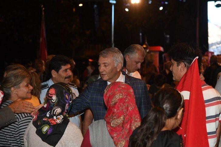 Isparta Belediye Başkanı Günaydın, 14 Yıllık Hizmet Sürecini Anlattı G5