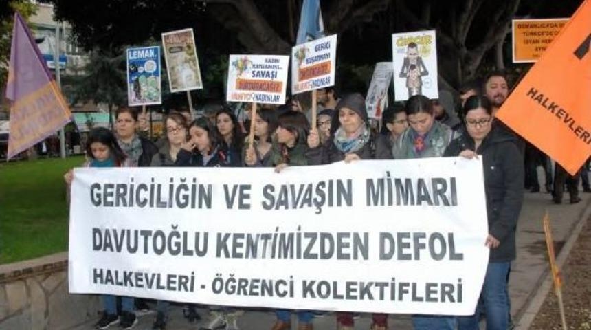 Başbakan Davutoğlu'nu Proteste Edenlere M&uuml;dahale: 6 G&ouml;zaltı