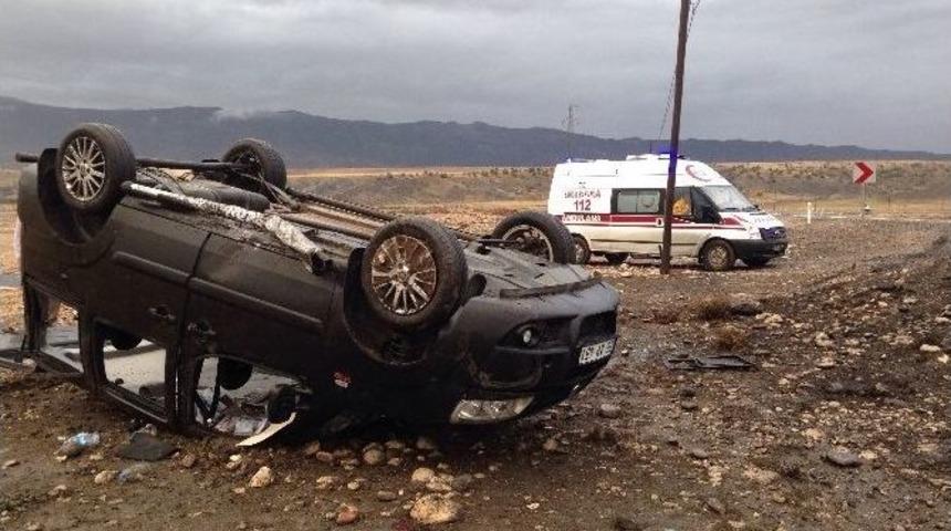 Cizre&rsquo;de Trafik Kazası: 2 Yaralı