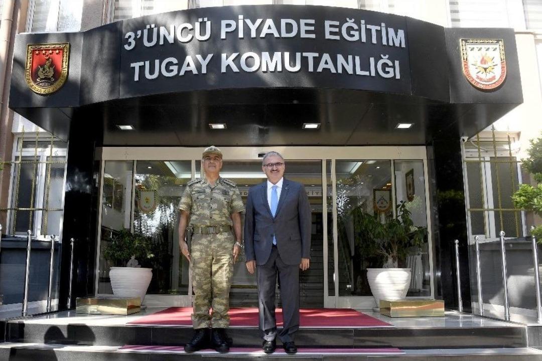 Vali Karaloğlu&rsquo;ndan Yeni Atanan &Uuml;st D&uuml;zey Adalet Ve G&uuml;venlik Amirlerine Ziyaret