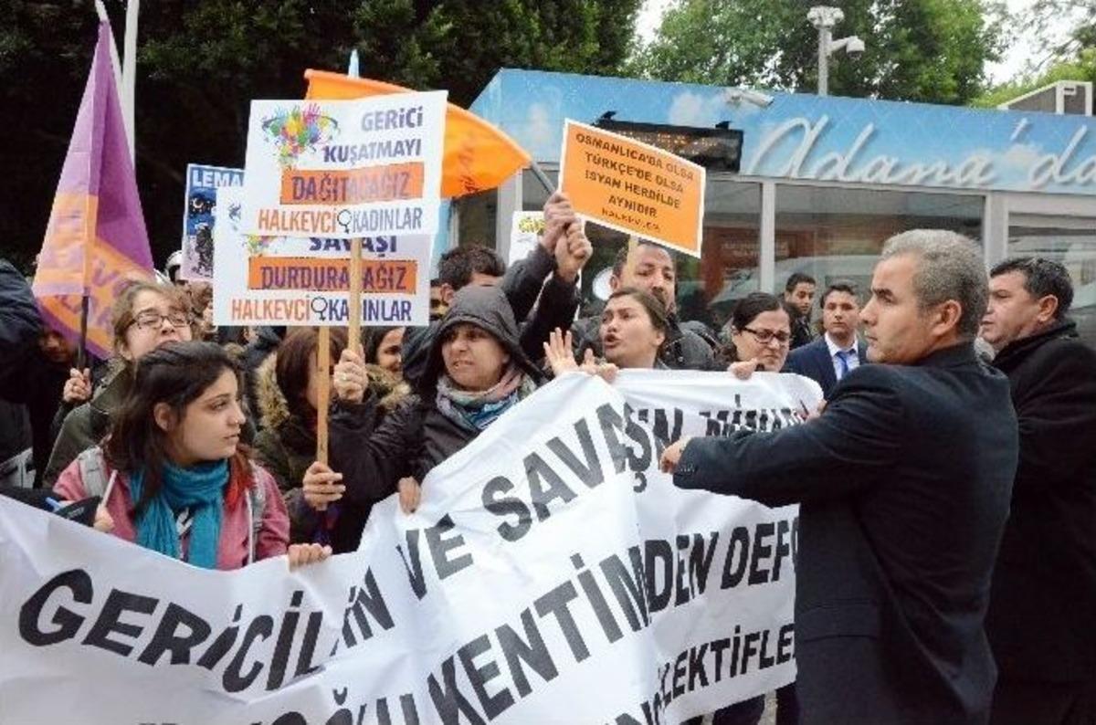 Ak Parti Adana İl Başkanlığına Y&uuml;r&uuml;mek İsteyen Bir Gruba Polis M&uuml;dahale Etti