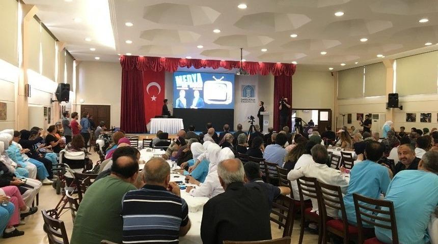 ‘bi Dolu Medya’ Gösterisine Darülaceze’de Yoğun İlgi