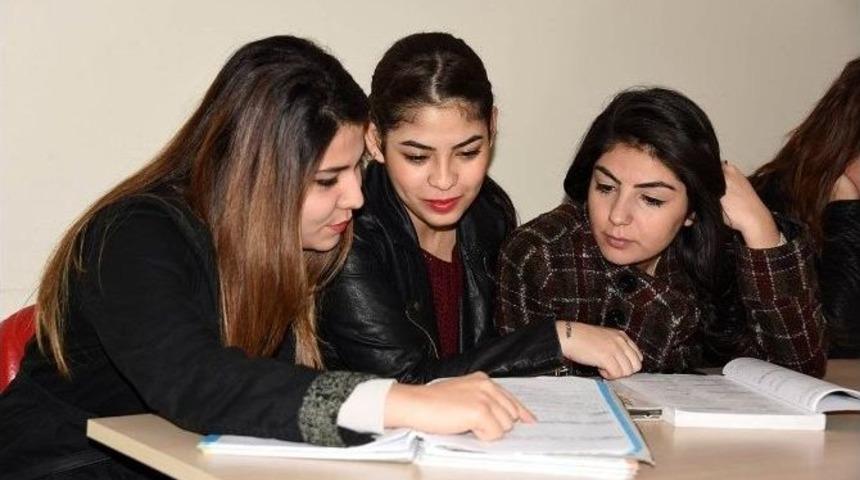 Aliağa Belediye Misafirhanesi&rsquo;den &Ouml;ğrenciler Memnun