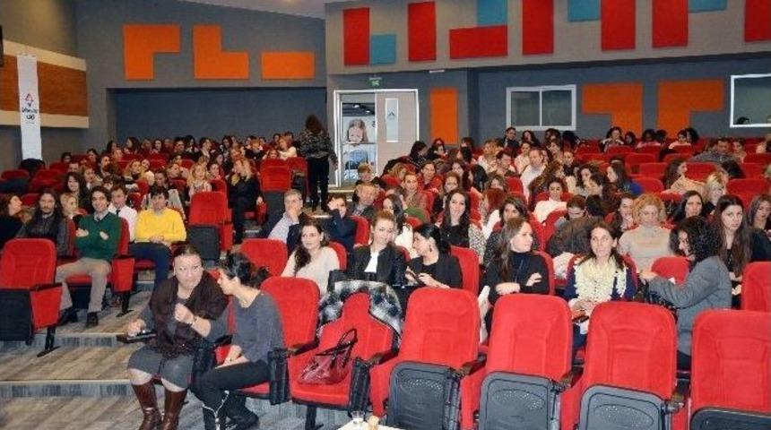 &Ouml;ğretmenler Bu Kez Kendi Eğitimleri İ&ccedil;in Toplandı