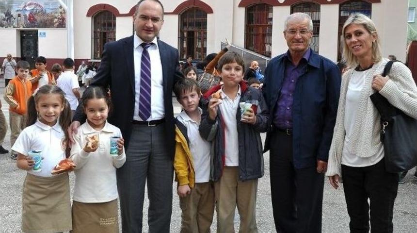 Belediyeden &Ouml;ğrencilere Sal&ccedil;a-ekmek