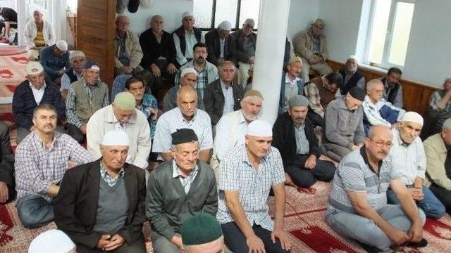 Emekli Olan İmamdan Hayır Yemeği 3