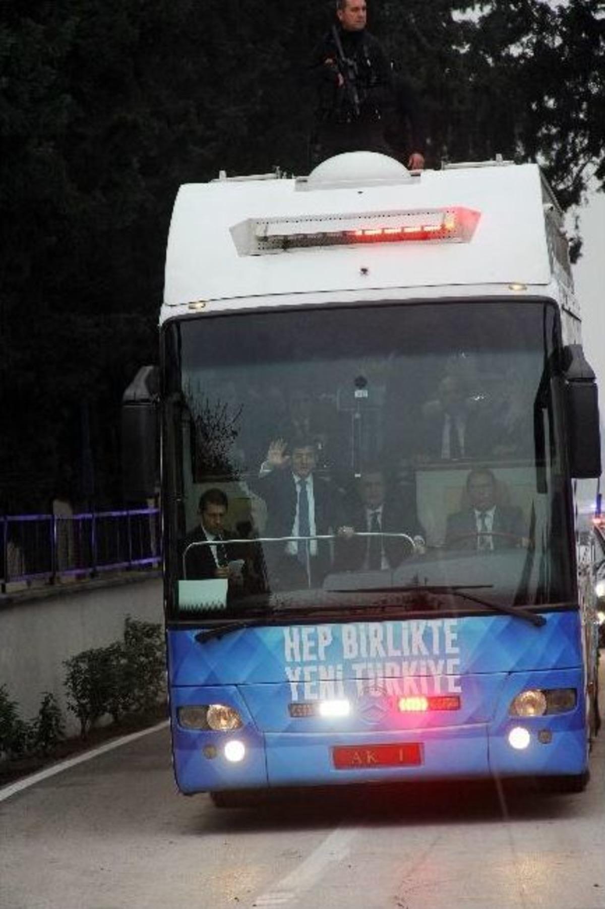 Başbakan Davutoğlu Adana&rsquo;da