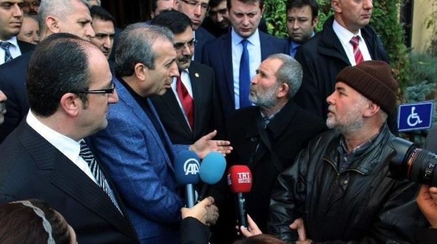 Mağdur Simit&ccedil;iye Bakan Eker&rsquo;den Yardım S&ouml;z&uuml;