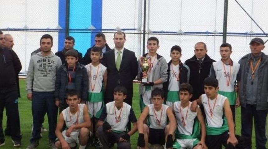 Mazıdağı&rsquo;da Halı Saha Futbol Turnuvası D&uuml;zenlendi