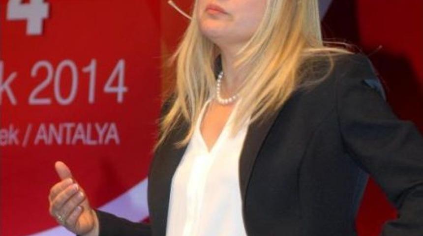 Akademisyen Arıboğan: Akil İnsanlar Heyetinin Devamına Karşıyım