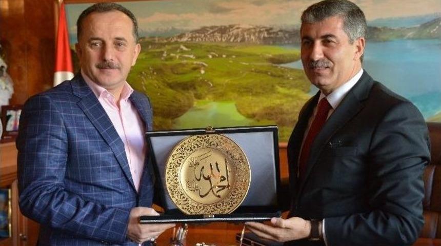 Ak Partili G&uuml;l Tatvan&rsquo;da