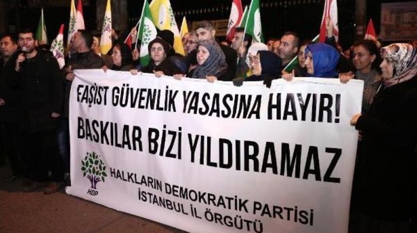 Hdp'den Yeni İ&ccedil; G&uuml;venlik Paketi Protestosu