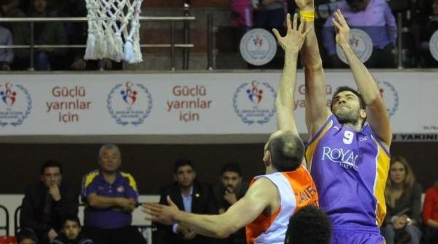 Royal Halı Gaziantep-İstanbul B&uuml;y&uuml;kşehir Belediyesi: 78-49