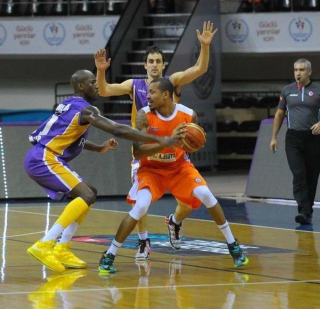 Royal Halı Gaziantep-İstanbul Büyükşehir Belediyesi: 78-49