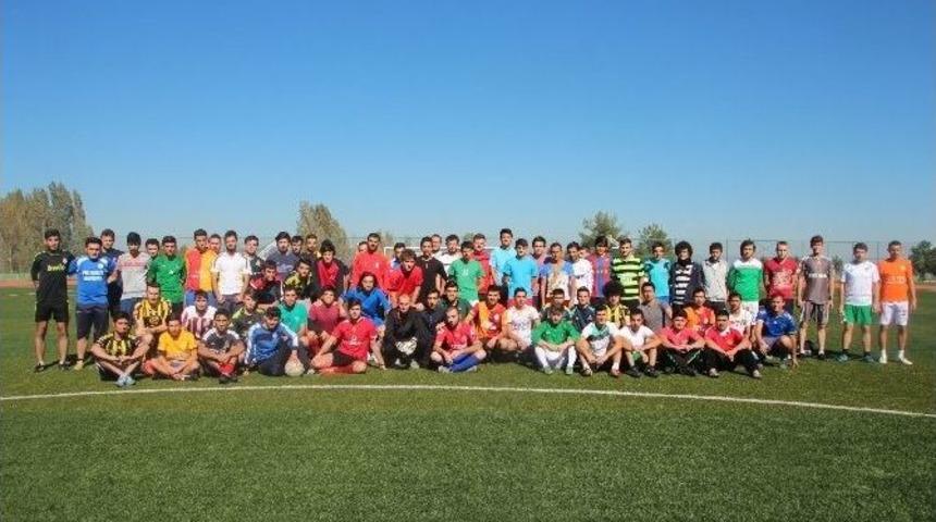 Bilecik Şeyh Edebali &Uuml;niversitesi&rsquo;nin Futbol Takımı Se&ccedil;meleri