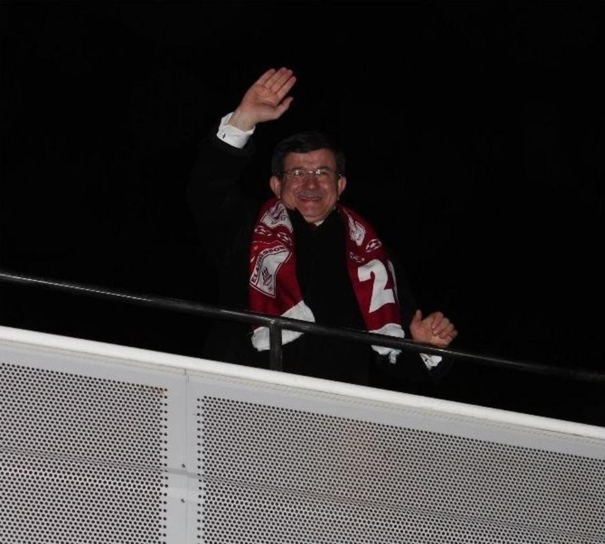 Başbakan Davutoğlu Elazığ&rsquo;da