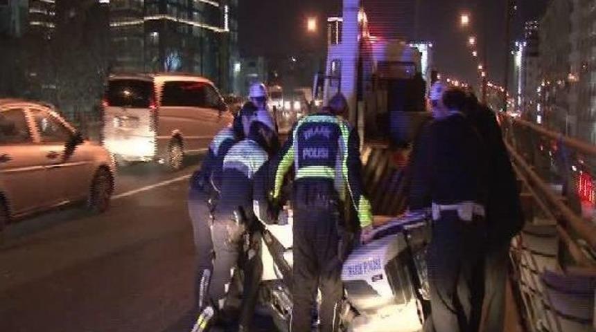 (&Ouml;zel) Cumhurbaşkanının Eskortu D&ouml;n&uuml;ş Yolunda Kaza Yaptı