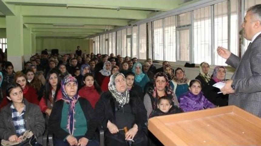 Hakkari Ticaret Meslek Lisesi&rsquo;nde Veli Toplantısı