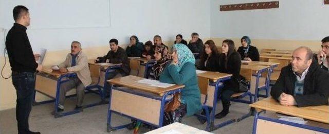 Hakkari Ticaret Meslek Lisesi’nde Veli Toplantısı 2