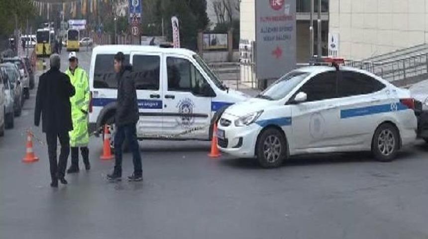 Emniyete &Ccedil;ıkan Bazı Yollar Trafiğe Kapatıldı