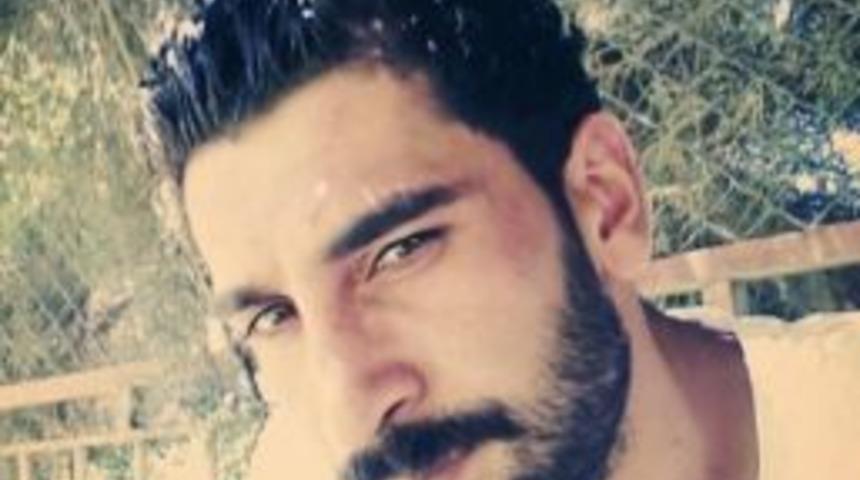 K&uuml;f&uuml;r Y&uuml;z&uuml;nden &Ccedil;ıkan Kavgada Bı&ccedil;akla Yaralandı