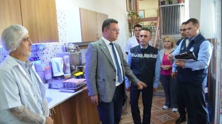 S&ouml;ke&rsquo;de Zabıtadan Gıda İşyerlerine Denetleme