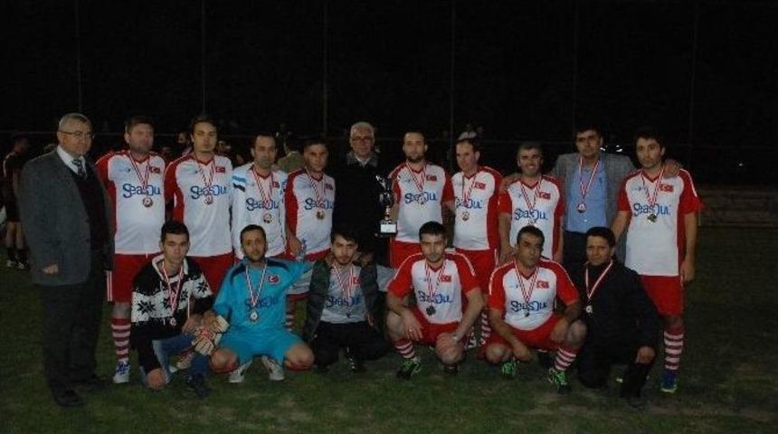 Denizli Osb&rsquo;de Kupa Ve &Ouml;d&uuml;ller Sahiplerini Buldu