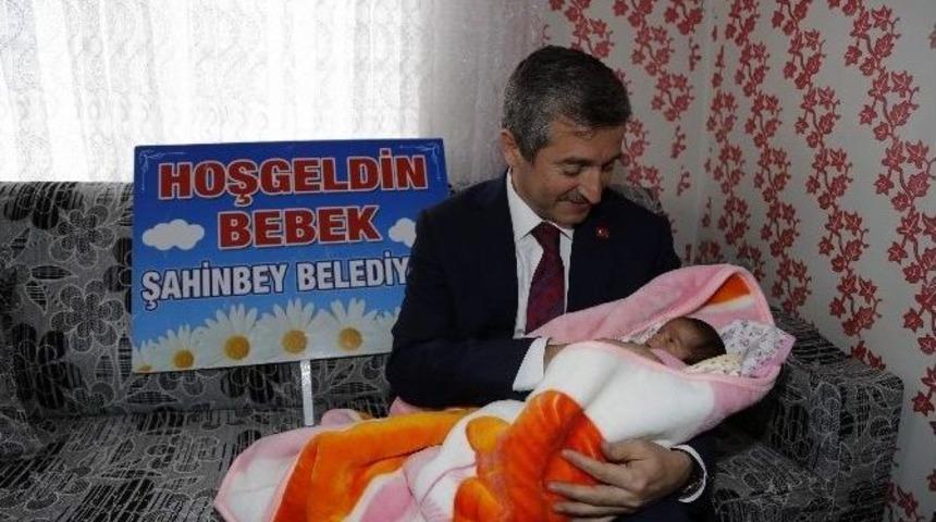 Şahinbey&rsquo;de 3 Yılda 24 Bin Bebek Ziyaret Edildi