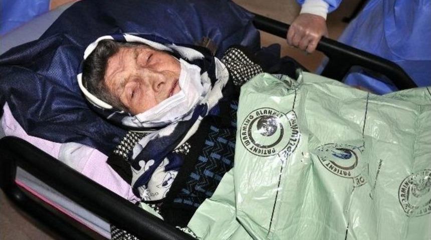 Hacdan D&ouml;nen Kadın, &lsquo;mers&rsquo; Ş&uuml;phesiyle Hastaneye Kaldırıldı