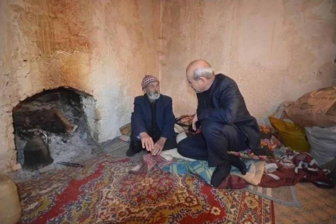 Yunusemre Belediyesi İhtiya&ccedil; Sahiplerini Yalnız Bırakmıyor