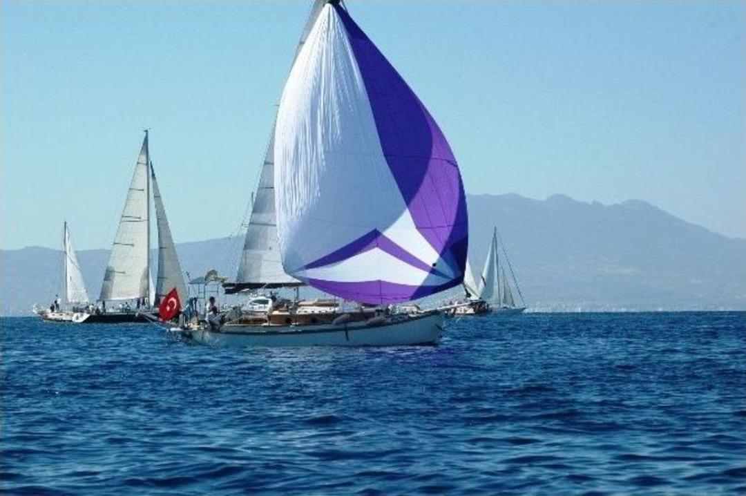 Yelkenler R&uuml;zgarsız Kaldı