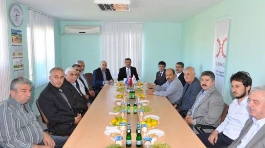 Vali Yılmaz Gediz Osb M&uuml;teşebbis Heyet Toplantısı&rsquo;na Katıldı