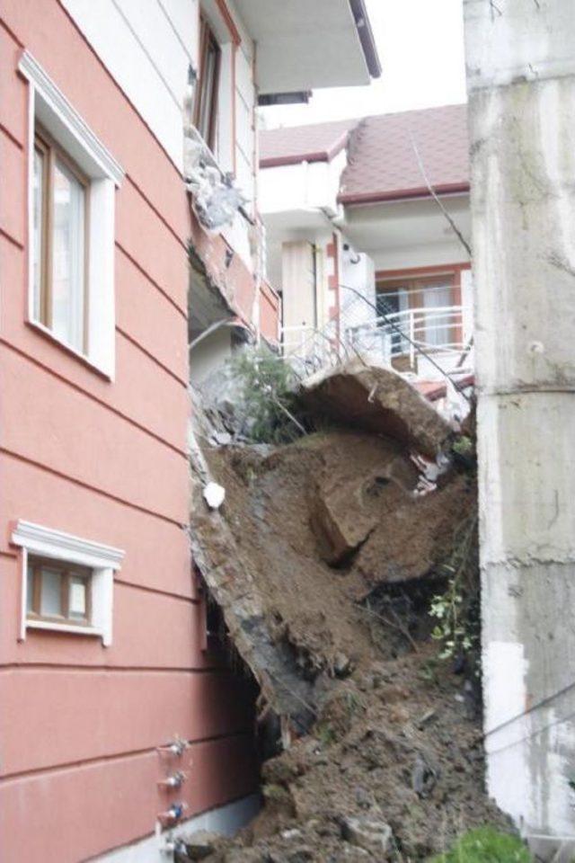 Kocaeli nde İstinat Duvarı Çöktü: 8 Blok Tedbir Amacıyla Boşaltıldı 1