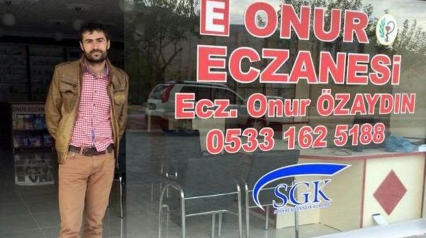 Gen&ccedil; Eczacı Takla Atan Otomobilde &Ouml;ld&uuml;
