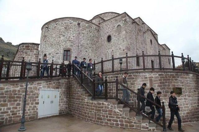 Sel&ccedil;uklu Belediyesi&rsquo;nden &ldquo;şehrimi Tanıyorum&rdquo; Etkinliği 1