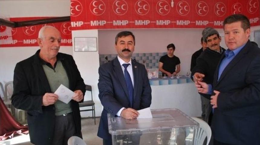 Pazarlar Mhp&rsquo;de Osman &Uuml;nal G&uuml;ven Tazeledi