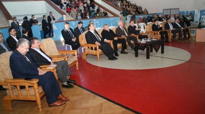 Devrek&rsquo;te D&uuml;zenlenen Kur&rsquo;an-ı Kerim Ziyafetinde Vatandaşlar Bir Araya Geldi