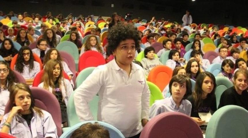 Kolej &Ouml;ğrencileri Engelliler İ&ccedil;in Umut Oldu