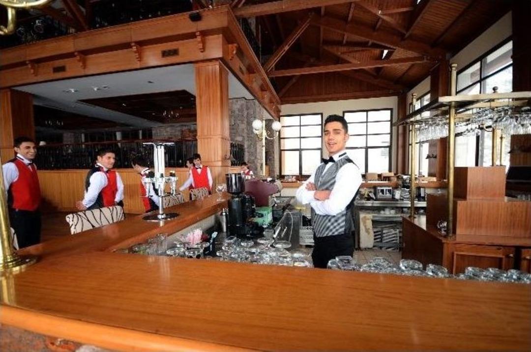 Halis Ağa&rsquo;nın 5 Yıldızlı Oteli Kayak Sezonuna Yenilenmiş Y&uuml;z&uuml;yle Başlıyor