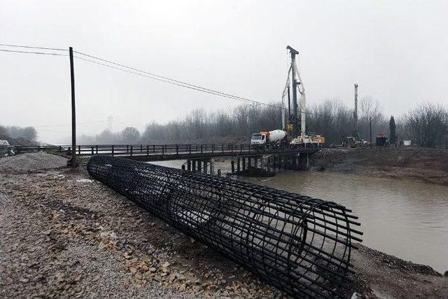 Yeni K&ouml;pr&uuml;de &Ccedil;alışmalar Başladı 2