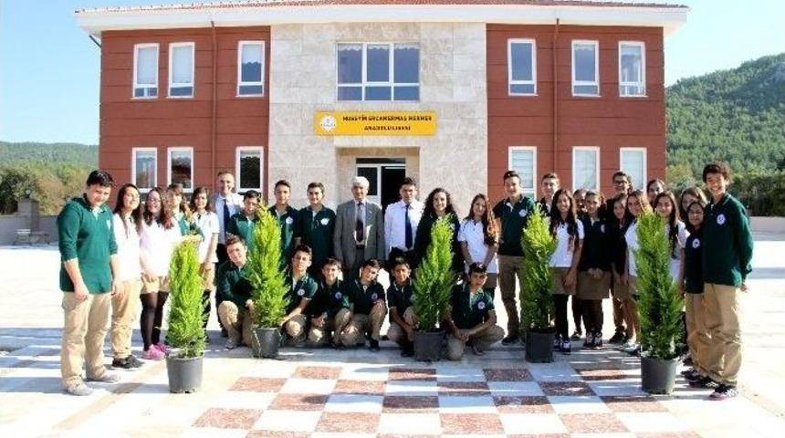 Okullar Hayat Buluyor