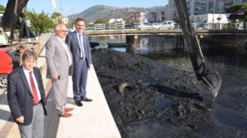 Karsak Deresi Temizleniyor