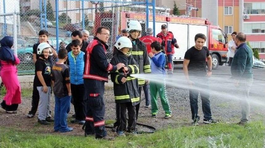 Ev Hanımları İtfaiyeci Oldu